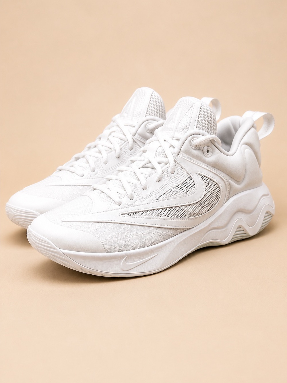 Nike Giannis Immortality 3 White Basketball Shoes Men’s 11.5 NWT - Picture 4 of 12